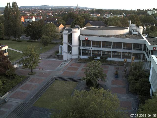 Foto der Webcam: Verwaltungsgeb&auml;ude, Innenhof mit Audimax, H&ouml;rsaal-Geb&auml;ude 1