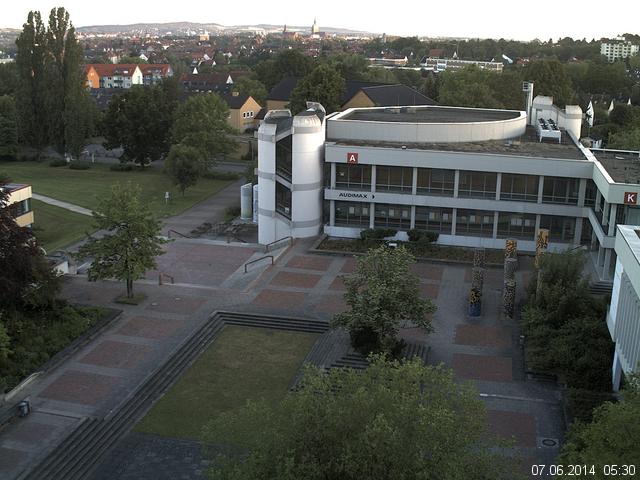 Foto der Webcam: Verwaltungsgeb&auml;ude, Innenhof mit Audimax, H&ouml;rsaal-Geb&auml;ude 1