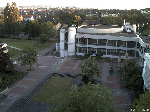 Foto der Webcam: Verwaltungsgeb&auml;ude, Innenhof mit Audimax, H&ouml;rsaal-Geb&auml;ude 1