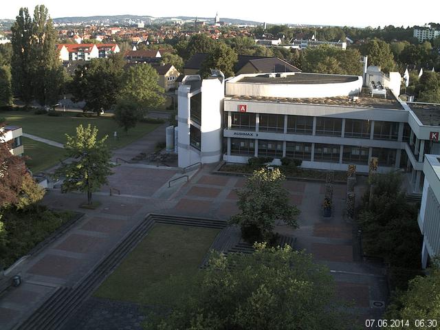 Foto der Webcam: Verwaltungsgeb&auml;ude, Innenhof mit Audimax, H&ouml;rsaal-Geb&auml;ude 1