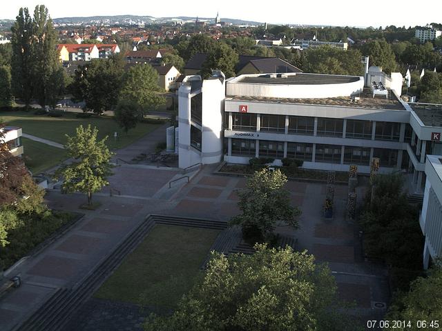 Foto der Webcam: Verwaltungsgeb&auml;ude, Innenhof mit Audimax, H&ouml;rsaal-Geb&auml;ude 1
