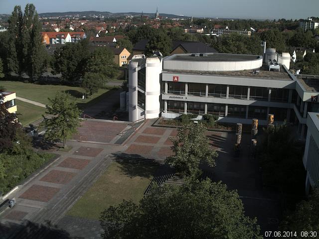 Foto der Webcam: Verwaltungsgeb&auml;ude, Innenhof mit Audimax, H&ouml;rsaal-Geb&auml;ude 1