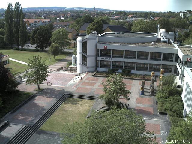 Foto der Webcam: Verwaltungsgeb&auml;ude, Innenhof mit Audimax, H&ouml;rsaal-Geb&auml;ude 1
