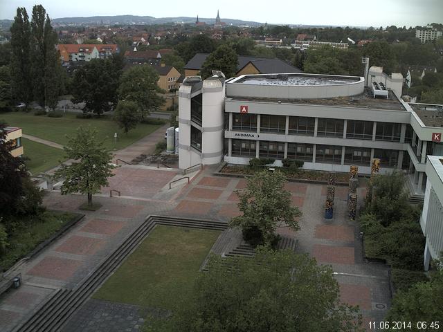 Foto der Webcam: Verwaltungsgeb&auml;ude, Innenhof mit Audimax, H&ouml;rsaal-Geb&auml;ude 1