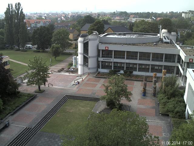 Foto der Webcam: Verwaltungsgeb&auml;ude, Innenhof mit Audimax, H&ouml;rsaal-Geb&auml;ude 1