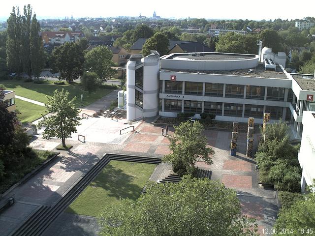 Foto der Webcam: Verwaltungsgeb&auml;ude, Innenhof mit Audimax, H&ouml;rsaal-Geb&auml;ude 1