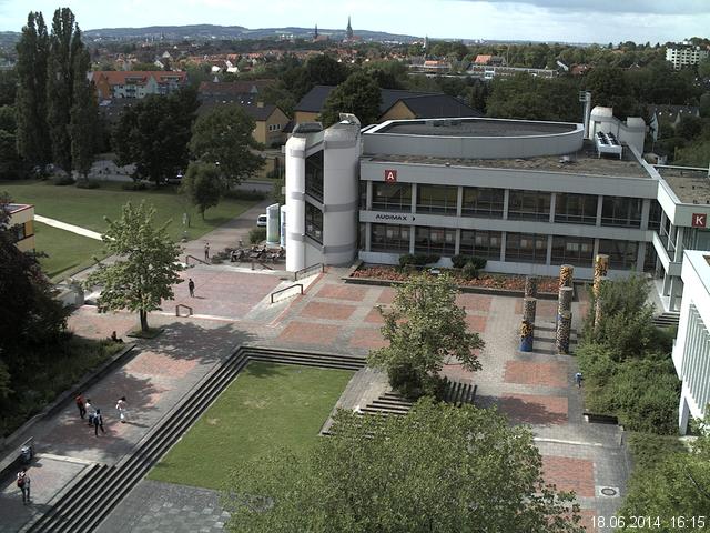 Foto der Webcam: Verwaltungsgeb&auml;ude, Innenhof mit Audimax, H&ouml;rsaal-Geb&auml;ude 1