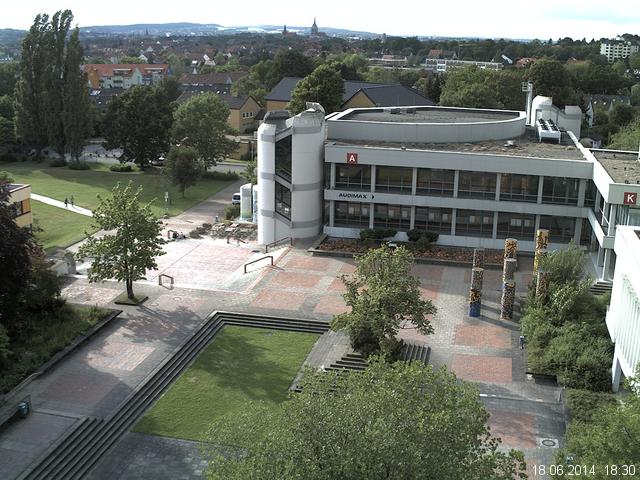Foto der Webcam: Verwaltungsgeb&auml;ude, Innenhof mit Audimax, H&ouml;rsaal-Geb&auml;ude 1