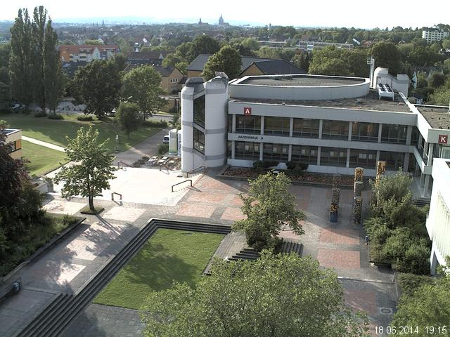 Foto der Webcam: Verwaltungsgeb&auml;ude, Innenhof mit Audimax, H&ouml;rsaal-Geb&auml;ude 1