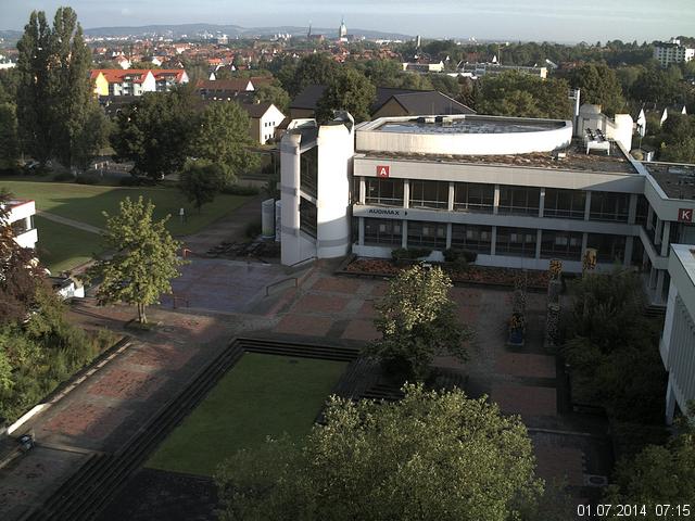 Foto der Webcam: Verwaltungsgeb&auml;ude, Innenhof mit Audimax, H&ouml;rsaal-Geb&auml;ude 1
