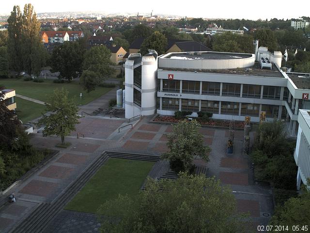 Foto der Webcam: Verwaltungsgeb&auml;ude, Innenhof mit Audimax, H&ouml;rsaal-Geb&auml;ude 1