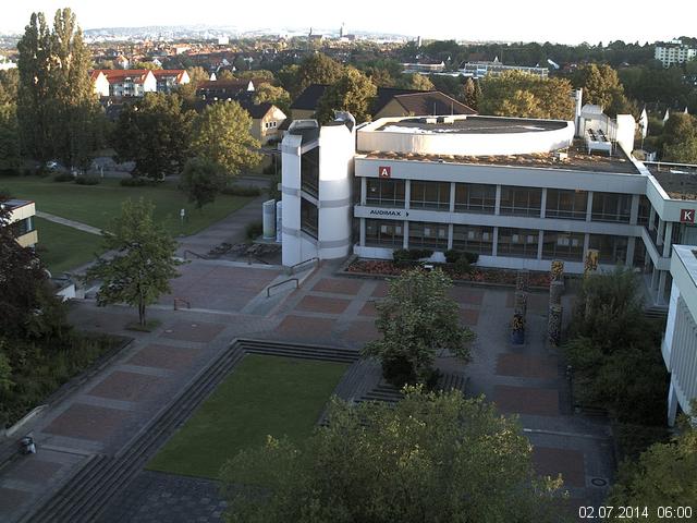 Foto der Webcam: Verwaltungsgeb&auml;ude, Innenhof mit Audimax, H&ouml;rsaal-Geb&auml;ude 1