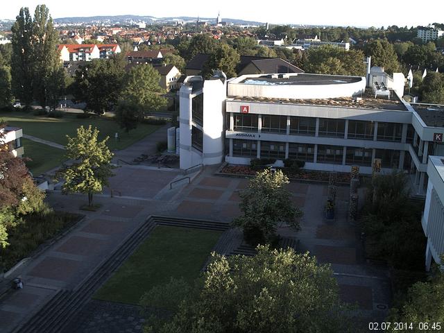 Foto der Webcam: Verwaltungsgeb&auml;ude, Innenhof mit Audimax, H&ouml;rsaal-Geb&auml;ude 1