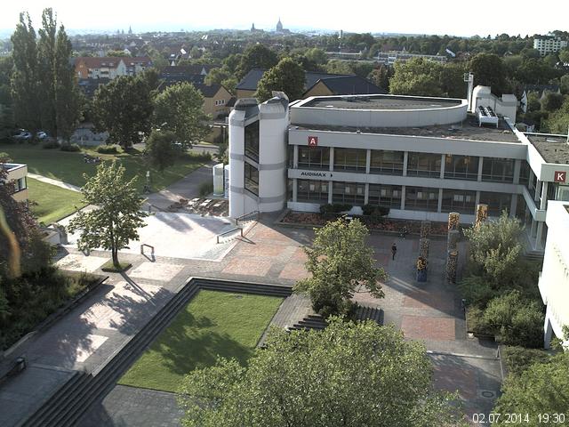 Foto der Webcam: Verwaltungsgeb&auml;ude, Innenhof mit Audimax, H&ouml;rsaal-Geb&auml;ude 1