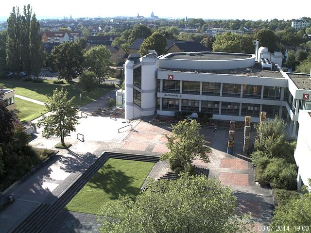 Foto der Webcam: Verwaltungsgeb&auml;ude, Innenhof mit Audimax, H&ouml;rsaal-Geb&auml;ude 1