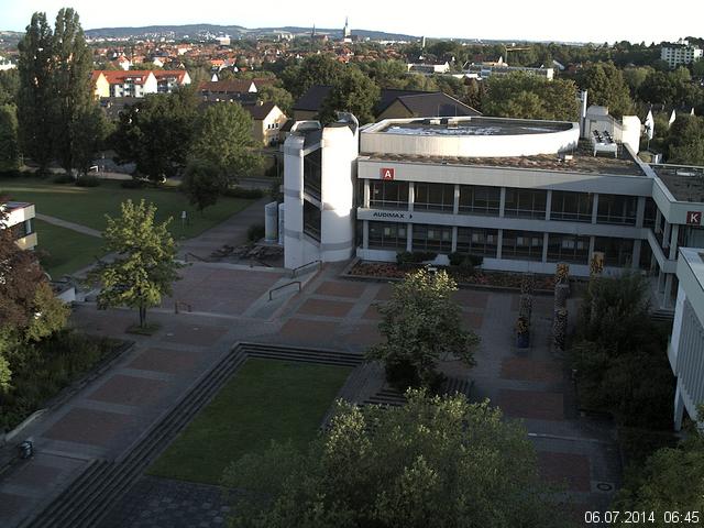 Foto der Webcam: Verwaltungsgeb&auml;ude, Innenhof mit Audimax, H&ouml;rsaal-Geb&auml;ude 1