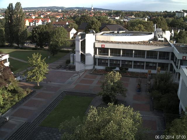 Foto der Webcam: Verwaltungsgeb&auml;ude, Innenhof mit Audimax, H&ouml;rsaal-Geb&auml;ude 1