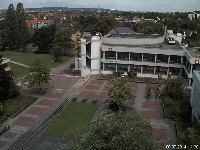 Foto der Webcam: Verwaltungsgeb&auml;ude, Innenhof mit Audimax, H&ouml;rsaal-Geb&auml;ude 1