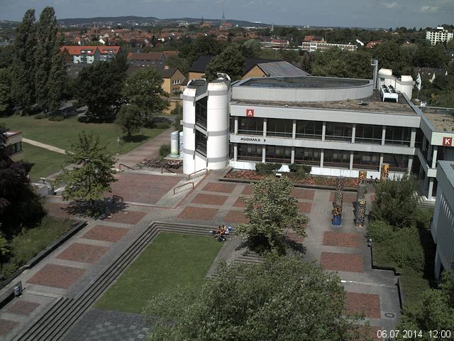 Foto der Webcam: Verwaltungsgeb&auml;ude, Innenhof mit Audimax, H&ouml;rsaal-Geb&auml;ude 1