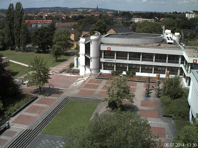 Foto der Webcam: Verwaltungsgeb&auml;ude, Innenhof mit Audimax, H&ouml;rsaal-Geb&auml;ude 1