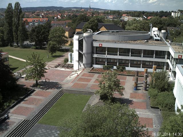 Foto der Webcam: Verwaltungsgeb&auml;ude, Innenhof mit Audimax, H&ouml;rsaal-Geb&auml;ude 1
