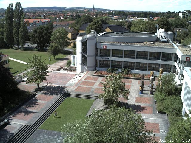Foto der Webcam: Verwaltungsgeb&auml;ude, Innenhof mit Audimax, H&ouml;rsaal-Geb&auml;ude 1