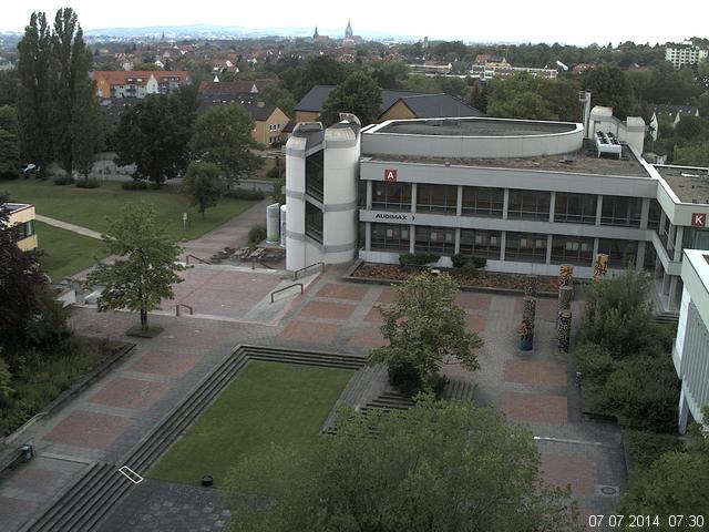 Foto der Webcam: Verwaltungsgeb&auml;ude, Innenhof mit Audimax, H&ouml;rsaal-Geb&auml;ude 1