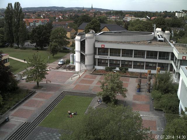 Foto der Webcam: Verwaltungsgeb&auml;ude, Innenhof mit Audimax, H&ouml;rsaal-Geb&auml;ude 1