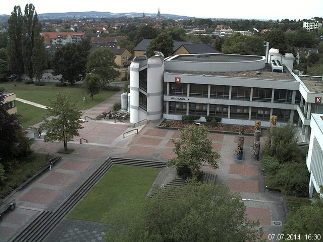 Foto der Webcam: Verwaltungsgeb&auml;ude, Innenhof mit Audimax, H&ouml;rsaal-Geb&auml;ude 1