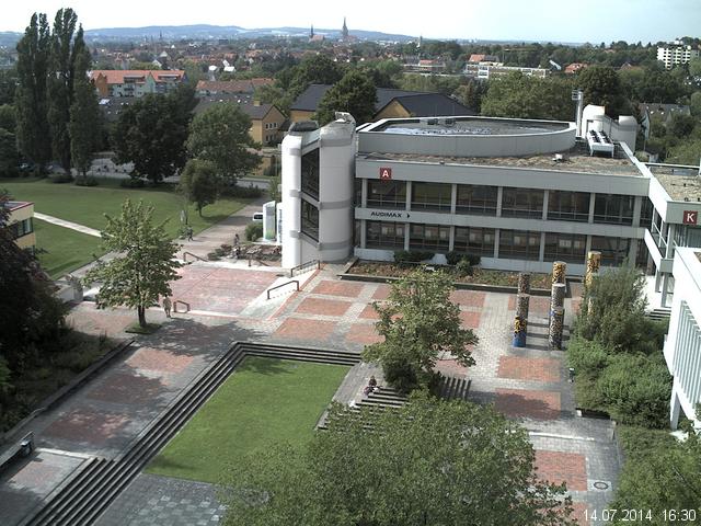 Foto der Webcam: Verwaltungsgeb&auml;ude, Innenhof mit Audimax, H&ouml;rsaal-Geb&auml;ude 1