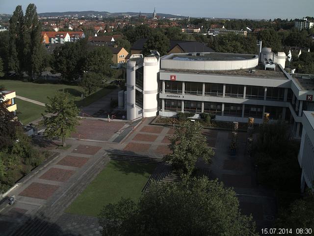 Foto der Webcam: Verwaltungsgeb&auml;ude, Innenhof mit Audimax, H&ouml;rsaal-Geb&auml;ude 1