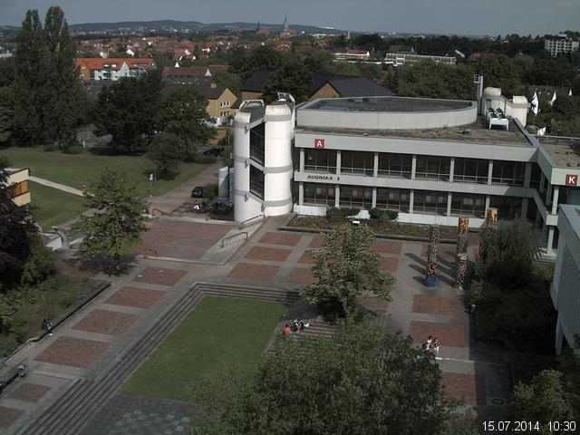 Foto der Webcam: Verwaltungsgeb&auml;ude, Innenhof mit Audimax, H&ouml;rsaal-Geb&auml;ude 1
