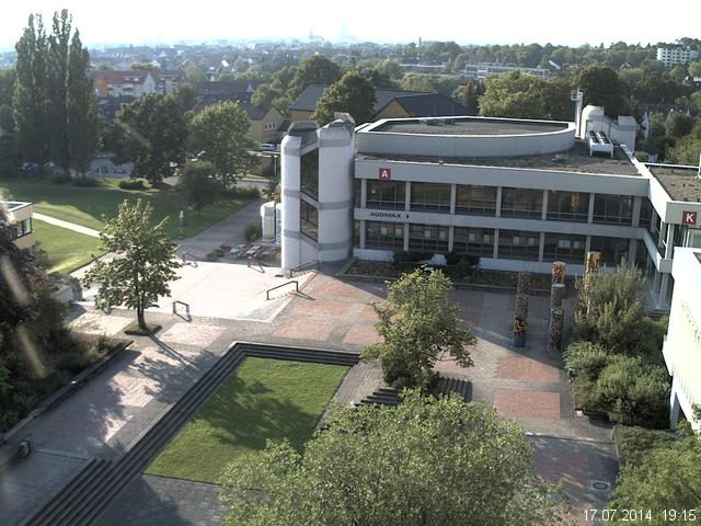 Foto der Webcam: Verwaltungsgeb&auml;ude, Innenhof mit Audimax, H&ouml;rsaal-Geb&auml;ude 1