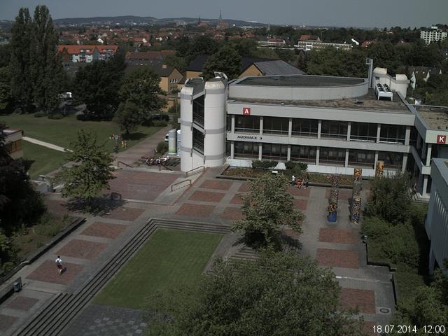 Foto der Webcam: Verwaltungsgeb&auml;ude, Innenhof mit Audimax, H&ouml;rsaal-Geb&auml;ude 1