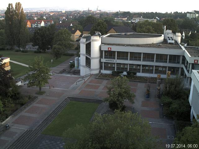 Foto der Webcam: Verwaltungsgeb&auml;ude, Innenhof mit Audimax, H&ouml;rsaal-Geb&auml;ude 1