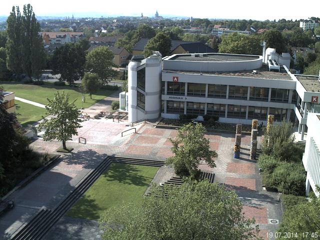 Foto der Webcam: Verwaltungsgeb&auml;ude, Innenhof mit Audimax, H&ouml;rsaal-Geb&auml;ude 1