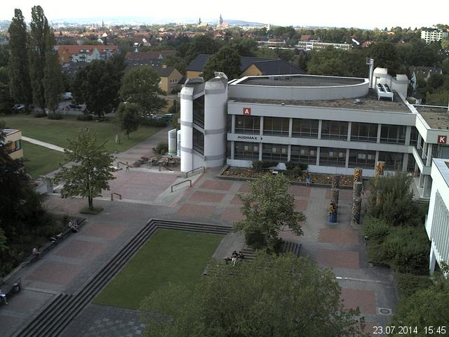 Foto der Webcam: Verwaltungsgeb&auml;ude, Innenhof mit Audimax, H&ouml;rsaal-Geb&auml;ude 1
