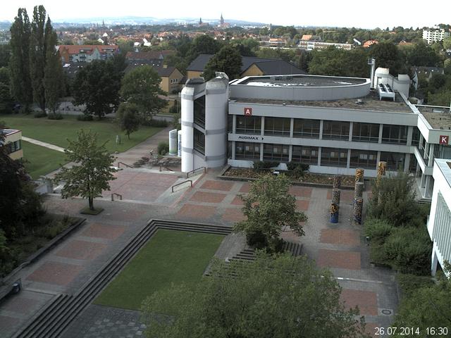 Foto der Webcam: Verwaltungsgeb&auml;ude, Innenhof mit Audimax, H&ouml;rsaal-Geb&auml;ude 1