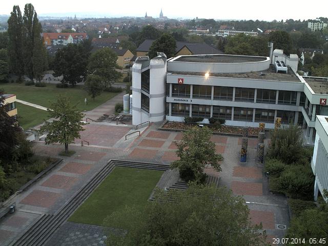 Foto der Webcam: Verwaltungsgeb&auml;ude, Innenhof mit Audimax, H&ouml;rsaal-Geb&auml;ude 1