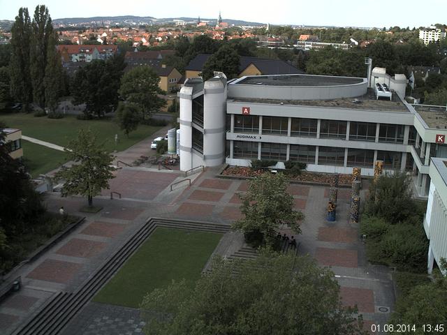 Foto der Webcam: Verwaltungsgeb&auml;ude, Innenhof mit Audimax, H&ouml;rsaal-Geb&auml;ude 1
