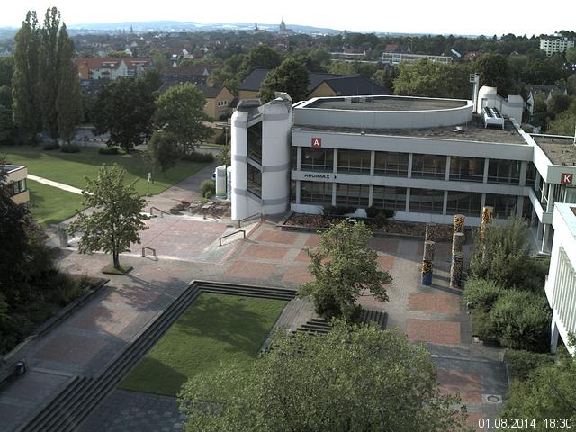 Foto der Webcam: Verwaltungsgeb&auml;ude, Innenhof mit Audimax, H&ouml;rsaal-Geb&auml;ude 1