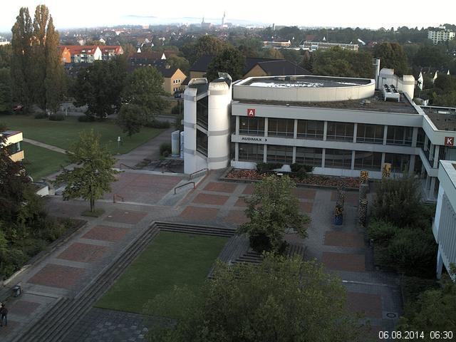Foto der Webcam: Verwaltungsgeb&auml;ude, Innenhof mit Audimax, H&ouml;rsaal-Geb&auml;ude 1