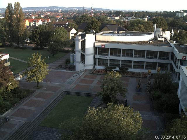 Foto der Webcam: Verwaltungsgeb&auml;ude, Innenhof mit Audimax, H&ouml;rsaal-Geb&auml;ude 1