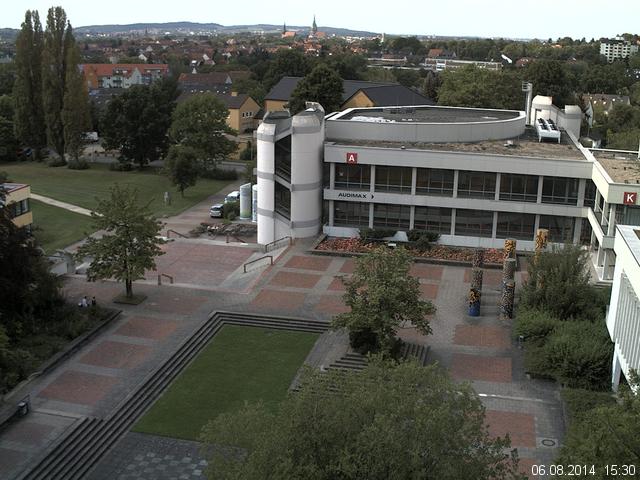 Foto der Webcam: Verwaltungsgeb&auml;ude, Innenhof mit Audimax, H&ouml;rsaal-Geb&auml;ude 1