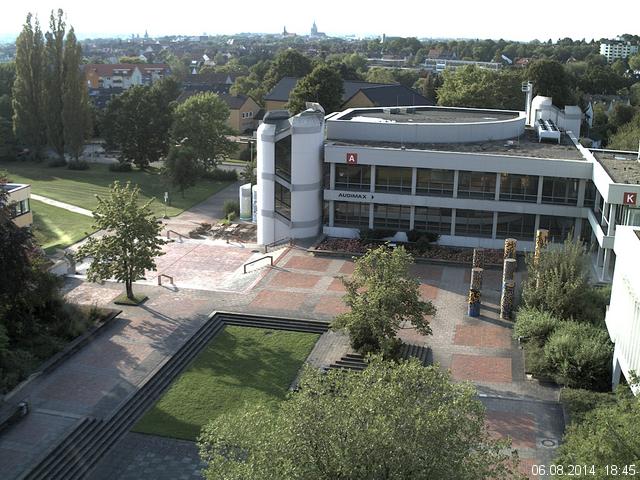Foto der Webcam: Verwaltungsgeb&auml;ude, Innenhof mit Audimax, H&ouml;rsaal-Geb&auml;ude 1