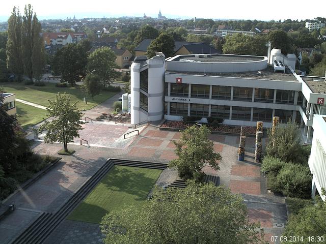 Foto der Webcam: Verwaltungsgeb&auml;ude, Innenhof mit Audimax, H&ouml;rsaal-Geb&auml;ude 1
