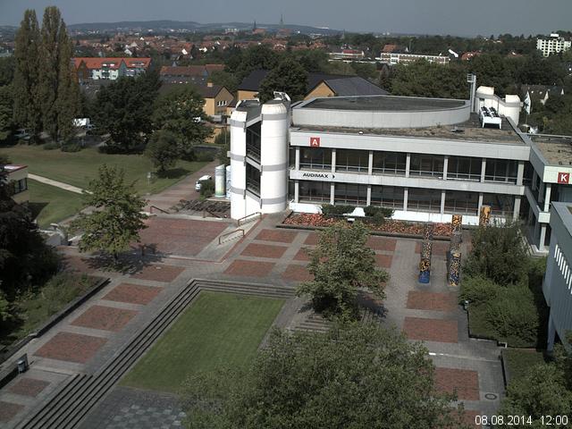 Foto der Webcam: Verwaltungsgeb&auml;ude, Innenhof mit Audimax, H&ouml;rsaal-Geb&auml;ude 1