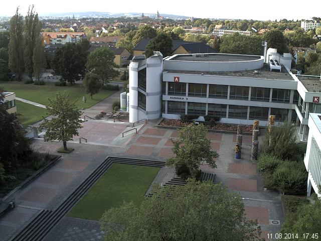 Foto der Webcam: Verwaltungsgeb&auml;ude, Innenhof mit Audimax, H&ouml;rsaal-Geb&auml;ude 1