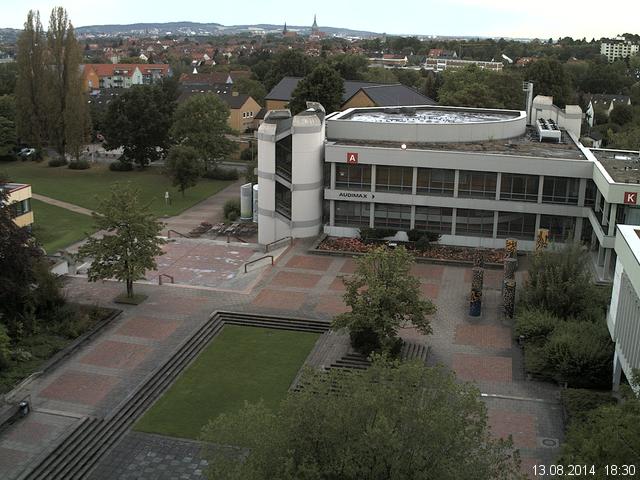 Foto der Webcam: Verwaltungsgeb&auml;ude, Innenhof mit Audimax, H&ouml;rsaal-Geb&auml;ude 1