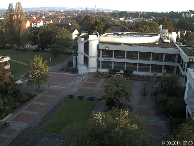 Foto der Webcam: Verwaltungsgeb&auml;ude, Innenhof mit Audimax, H&ouml;rsaal-Geb&auml;ude 1